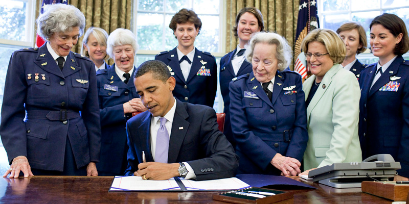 Women Airforce Service Pilots awarded Congressional Gold Medal for service
